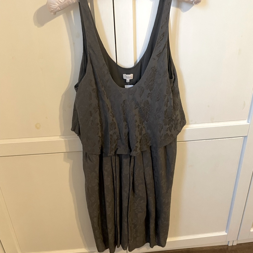 BNWT Gorgeous vintage aritzia babaton dress